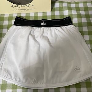 ALO Yoga Black and White Skirt